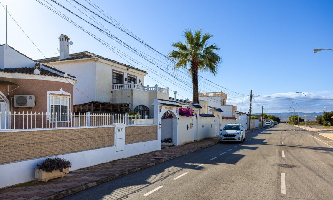 Segunda mano - Villa -
Torrevieja - Costa Blanca