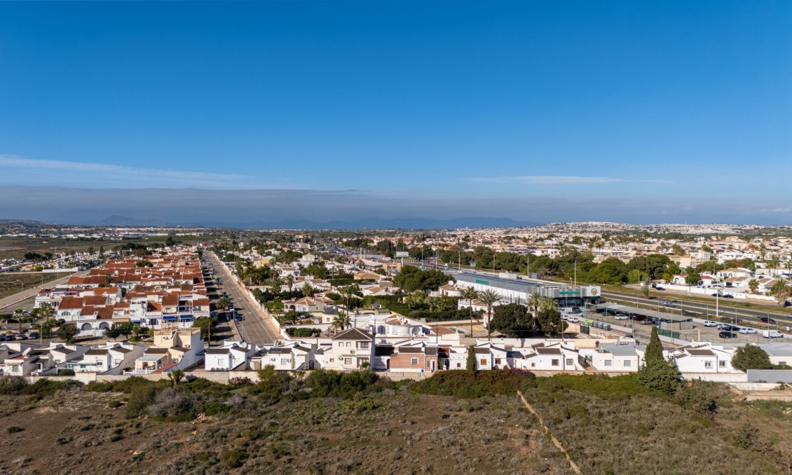 Segunda mano - Villa -
Torrevieja - Costa Blanca