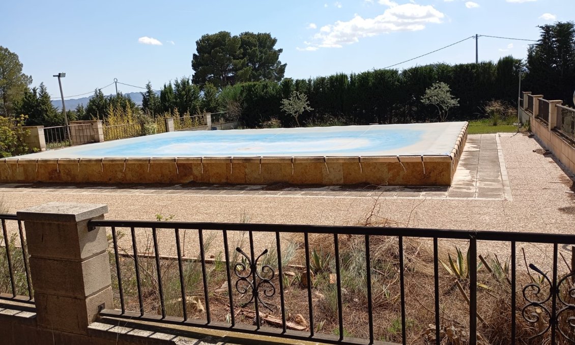 Segunda mano - Villa -
Yecla - Inland