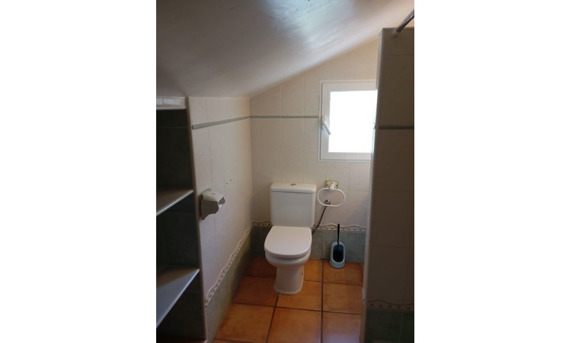 Segunda mano - Villa -
Yecla - Inland