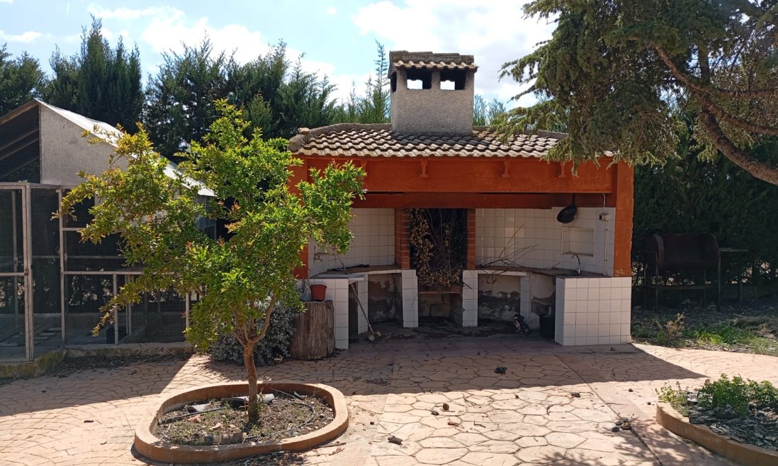 Segunda mano - Villa -
Yecla - Inland