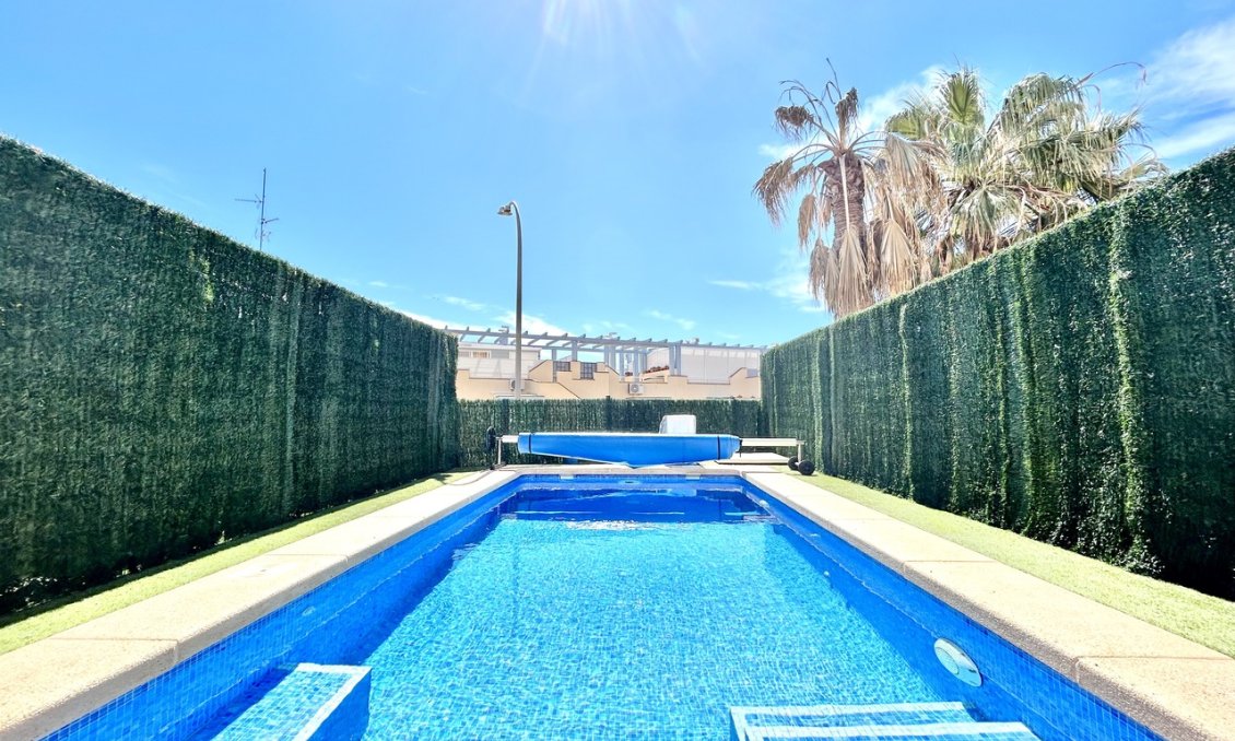 Használt Ingatlanok - Sorház -
Cabo Roig - Costa Blanca