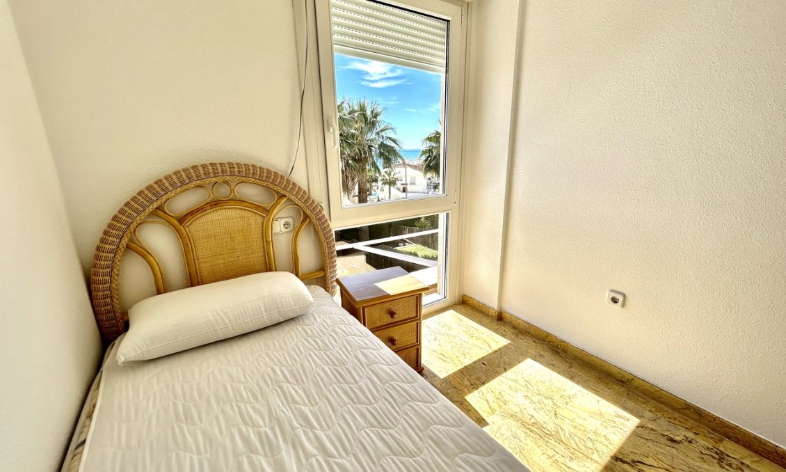 Használt Ingatlanok - Sorház -
Cabo Roig - Costa Blanca