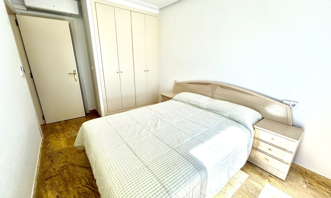 Használt Ingatlanok - Sorház -
Cabo Roig - Costa Blanca