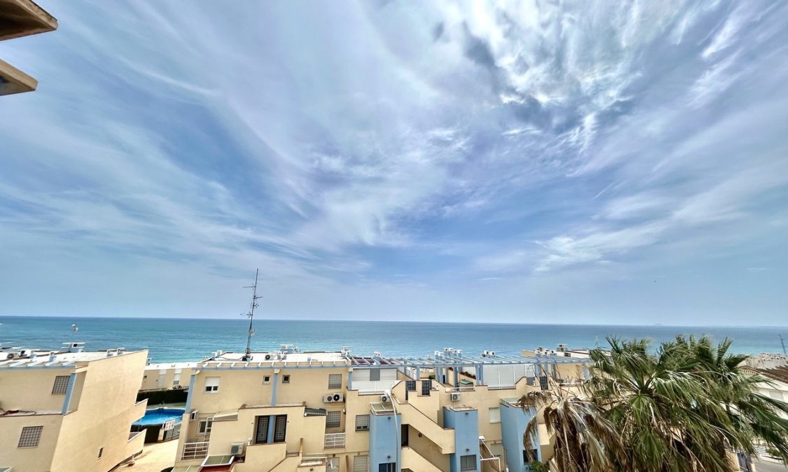 Használt Ingatlanok - Sorház -
Cabo Roig - Costa Blanca