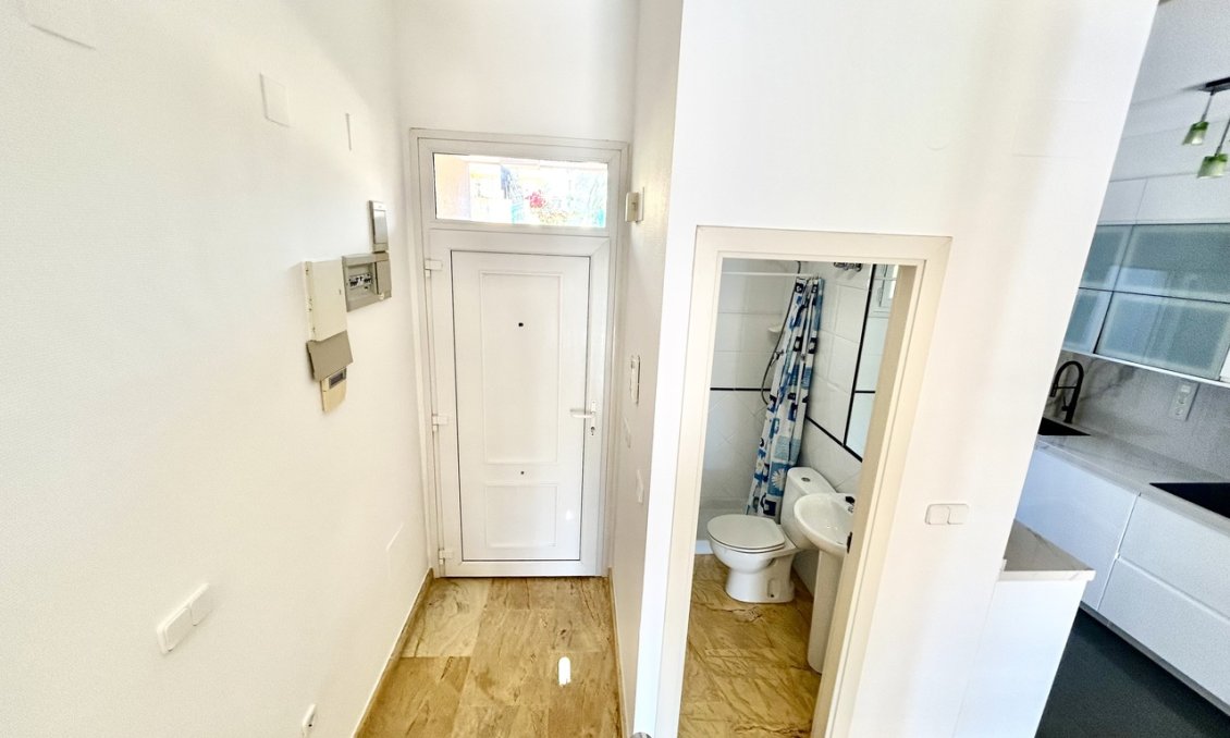 Használt Ingatlanok - Sorház -
Cabo Roig - Costa Blanca