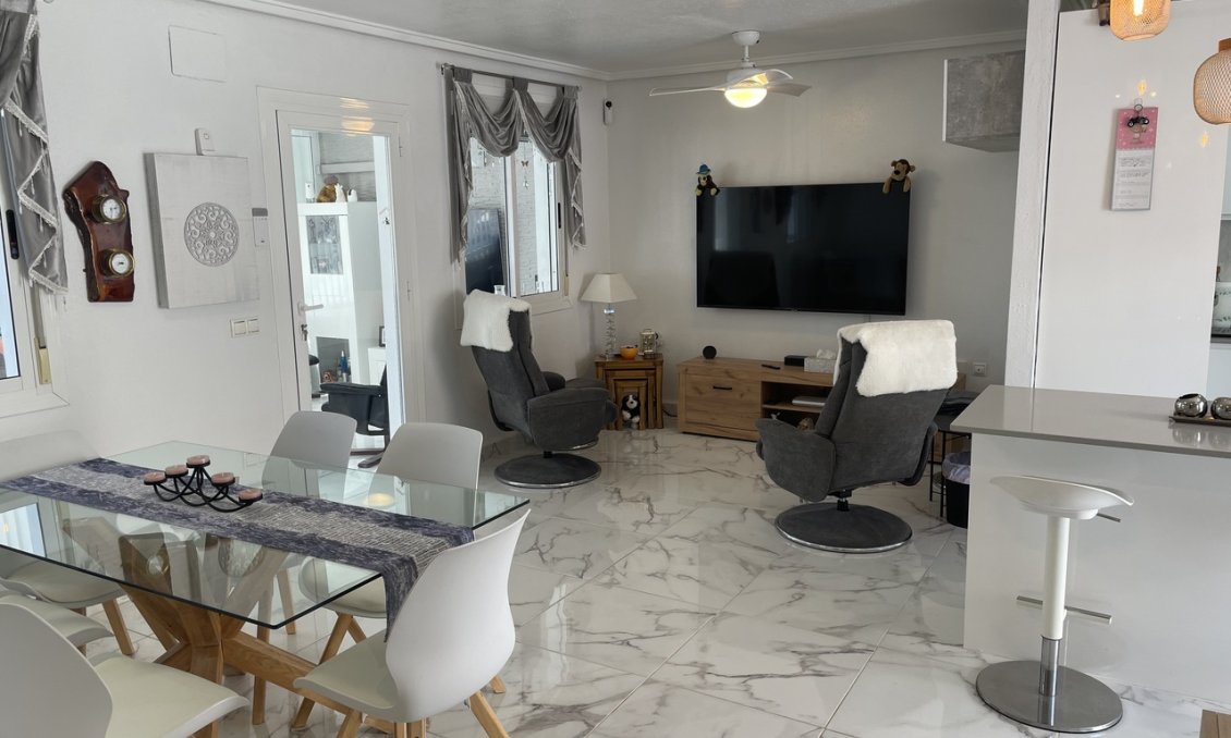 Segunda mano - Town House -
Camposol - Inland