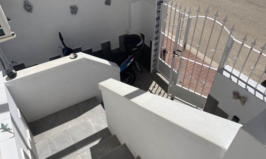 Segunda mano - Town House -
Camposol - Inland