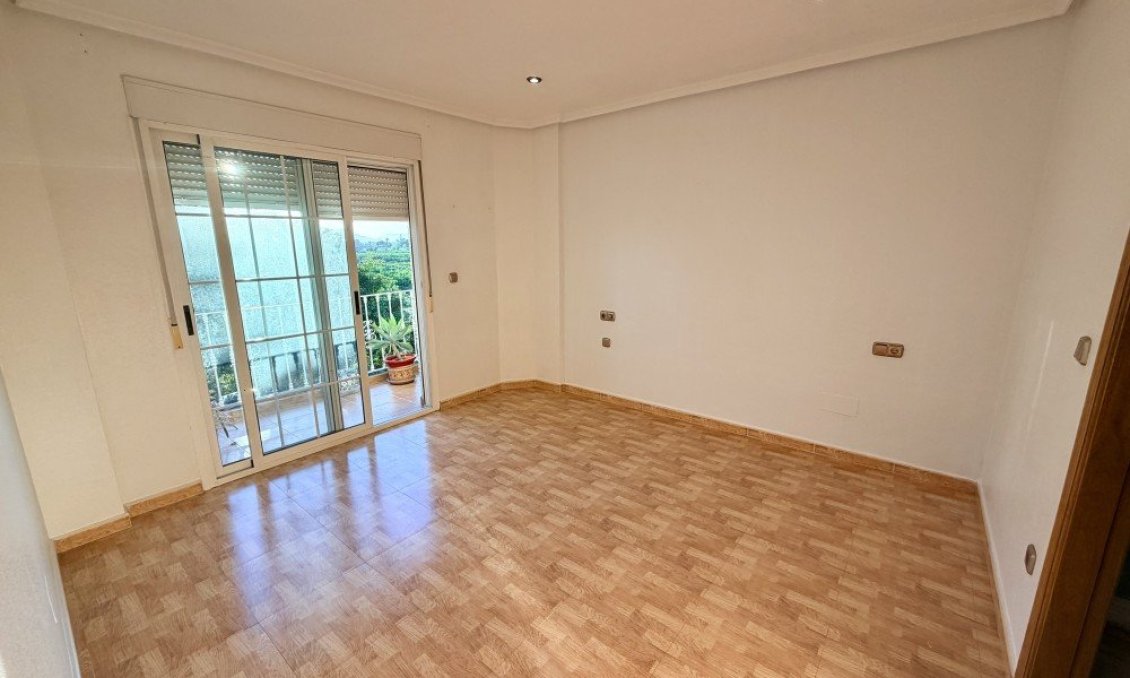 Segunda mano - Town House -
Formentera del Segura - Costa Blanca