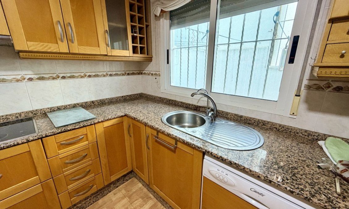 Segunda mano - Town House -
Formentera del Segura - Costa Blanca