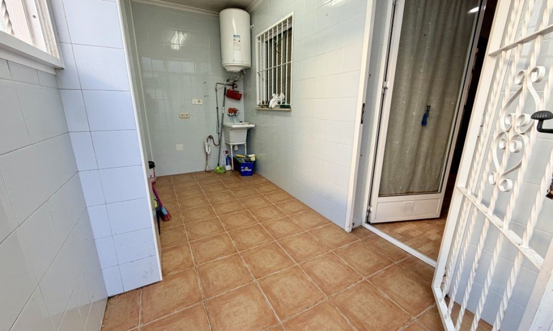 Segunda mano - Town House -
Formentera del Segura - Costa Blanca