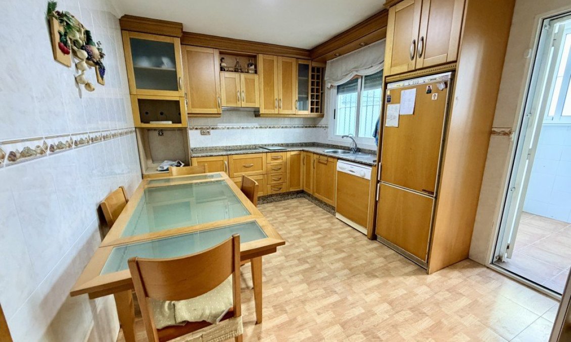 Segunda mano - Town House -
Formentera del Segura - Costa Blanca