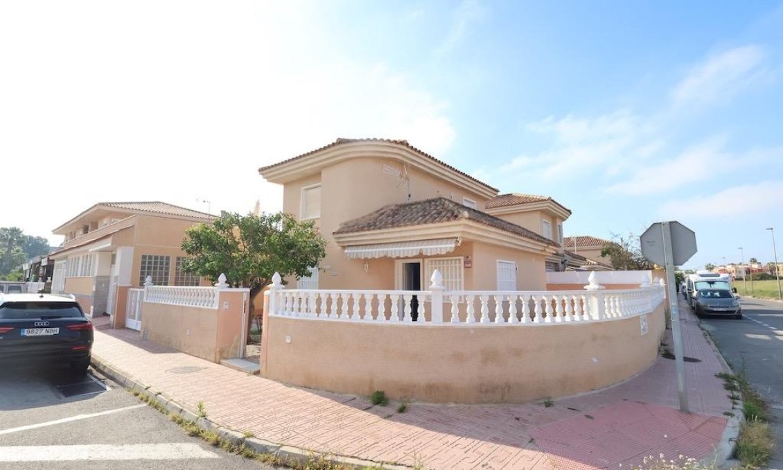Segunda mano - Villa -
Torrevieja - Costa Blanca