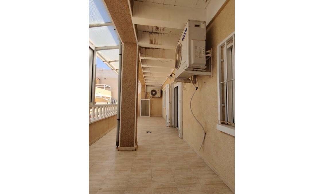 Segunda mano - Ático -
Torrevieja - Curva Del Palangre