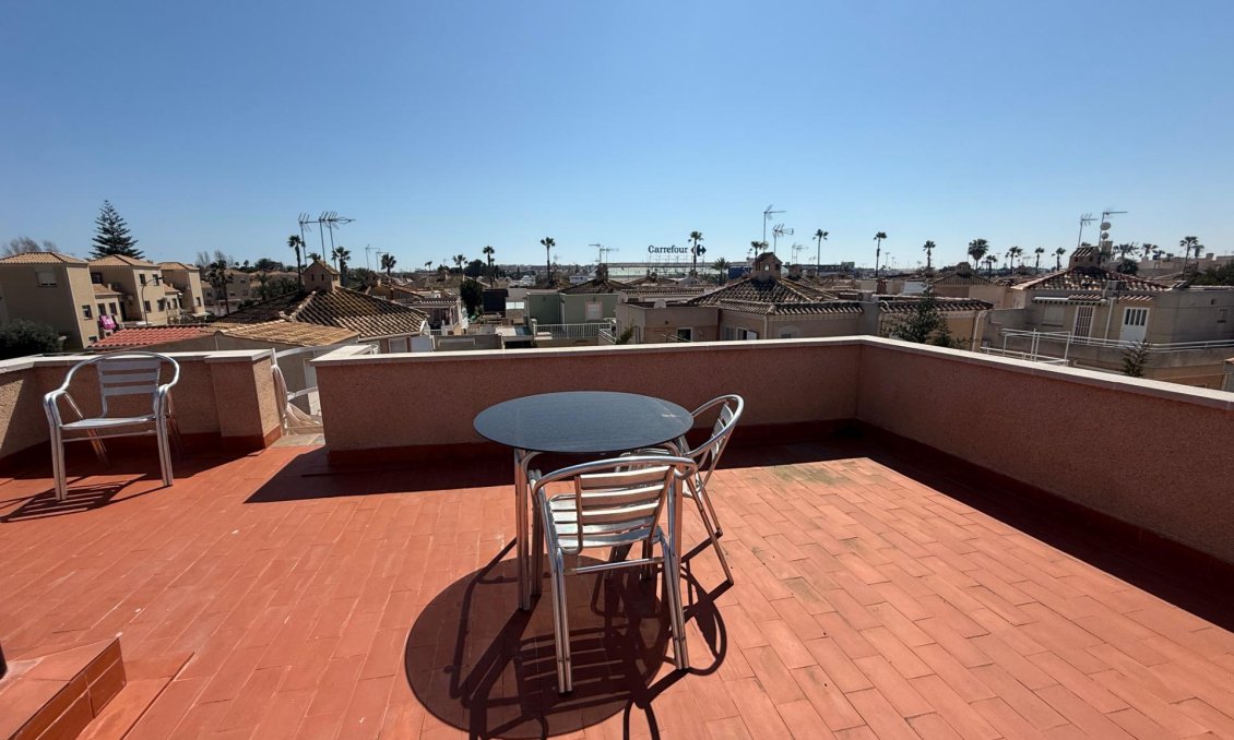 Segunda mano - Town House -
Torrevieja - Carrefour