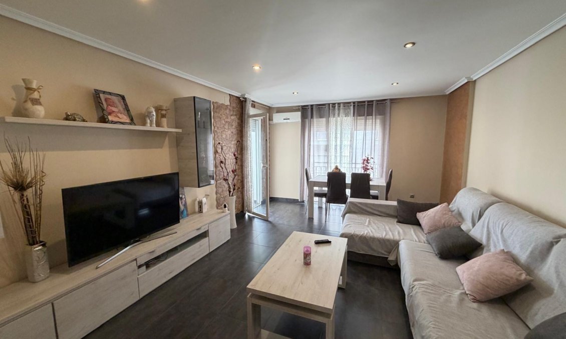 Segunda mano - Apartamento -
Beniel - Centro