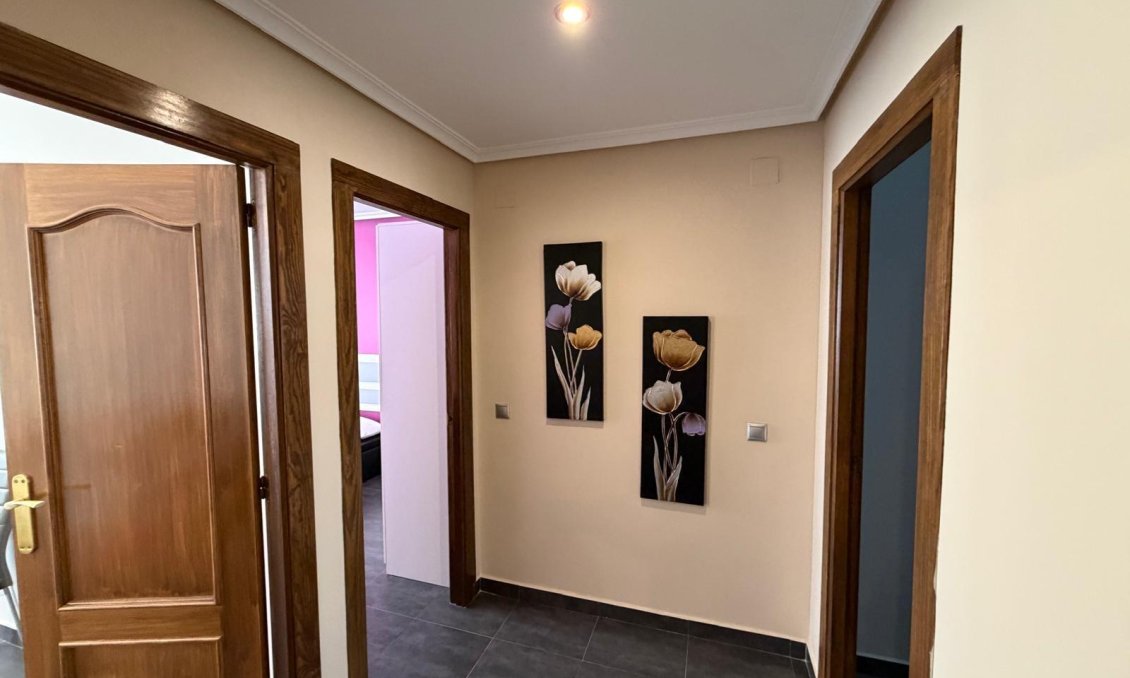 Segunda mano - Apartamento -
Beniel - Centro