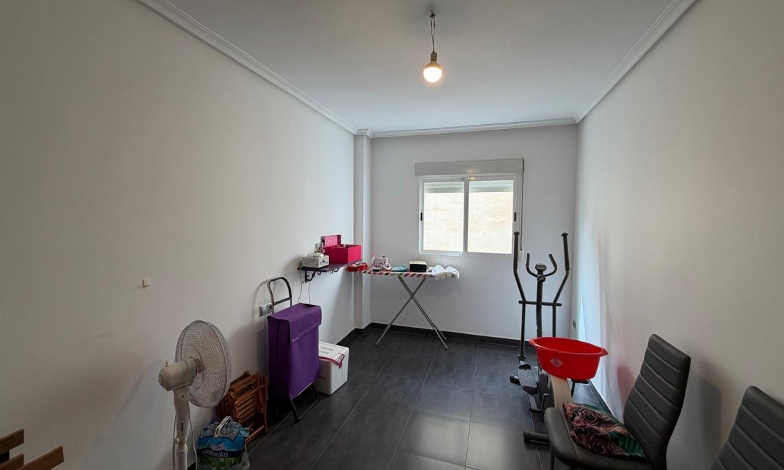 Segunda mano - Apartamento -
Beniel - Centro