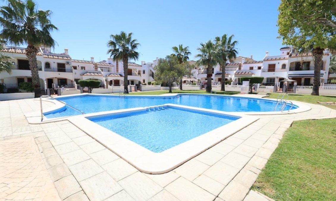 Segunda mano - Apartamento -
Orihuela Costa - Costa Blanca