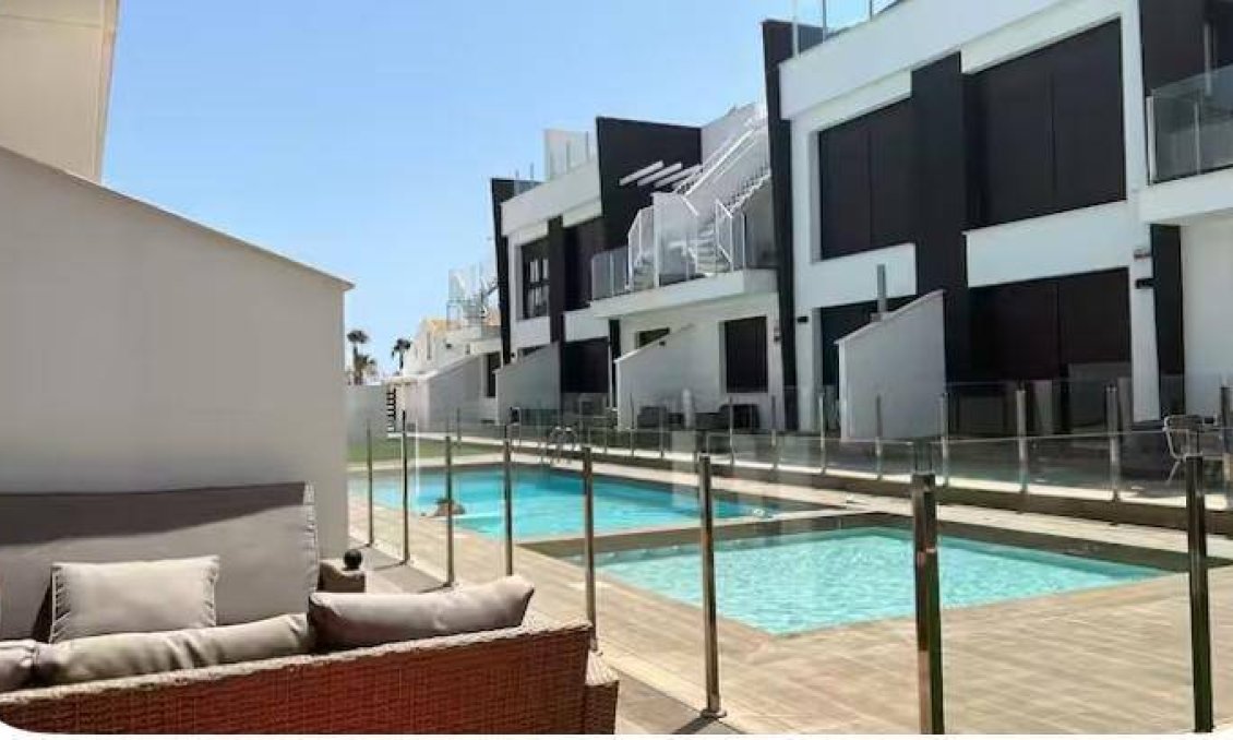 Segunda mano - Apartamento -
San Pedro del Pinatar - Centro