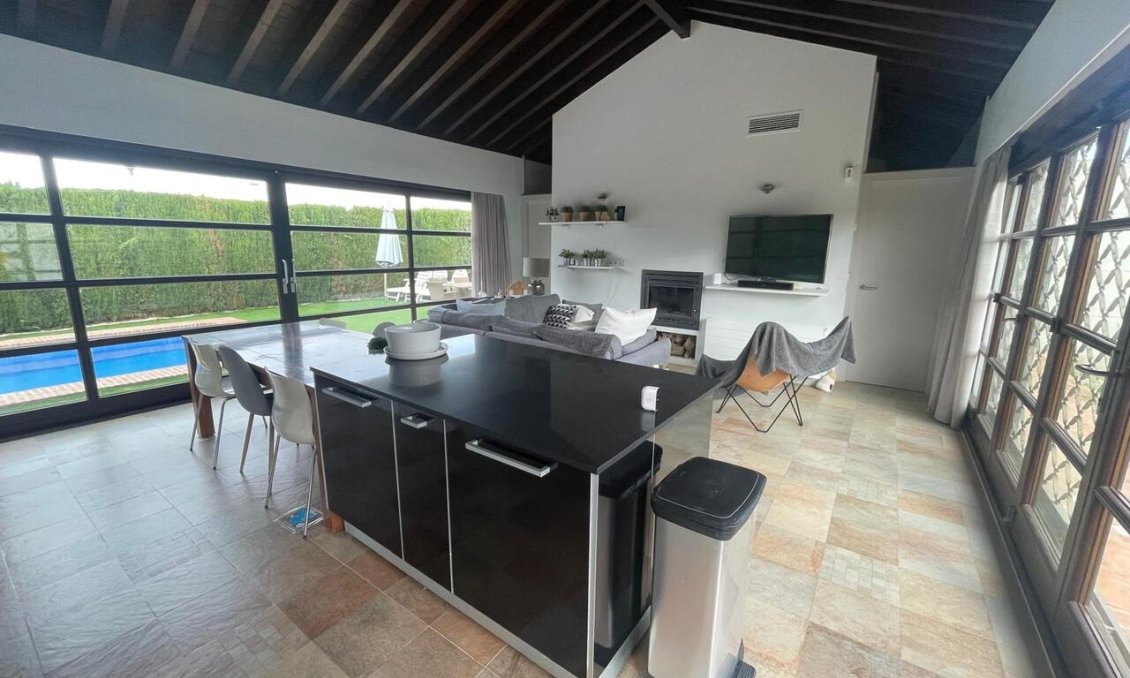 Segunda mano - Villa -
Peraleja Golf - Inland