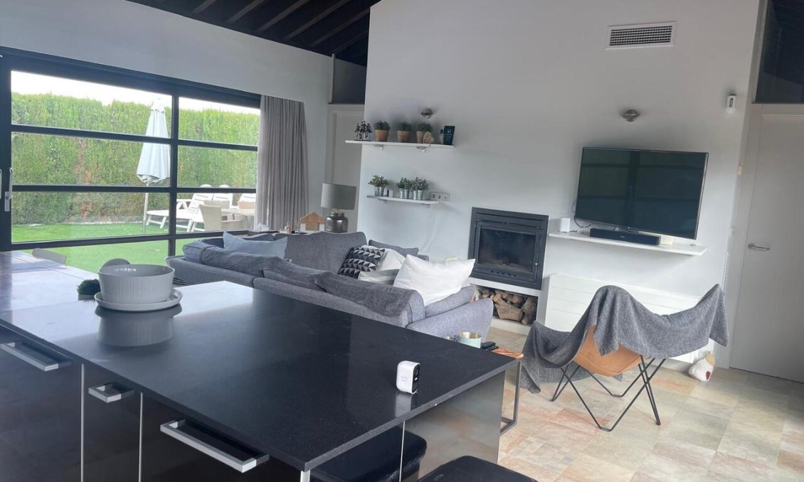 Segunda mano - Villa -
Peraleja Golf - Inland