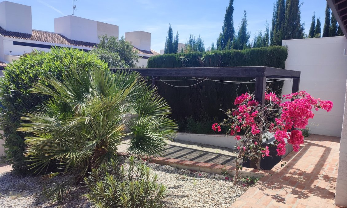 Segunda mano - Villa -
Peraleja Golf - Inland