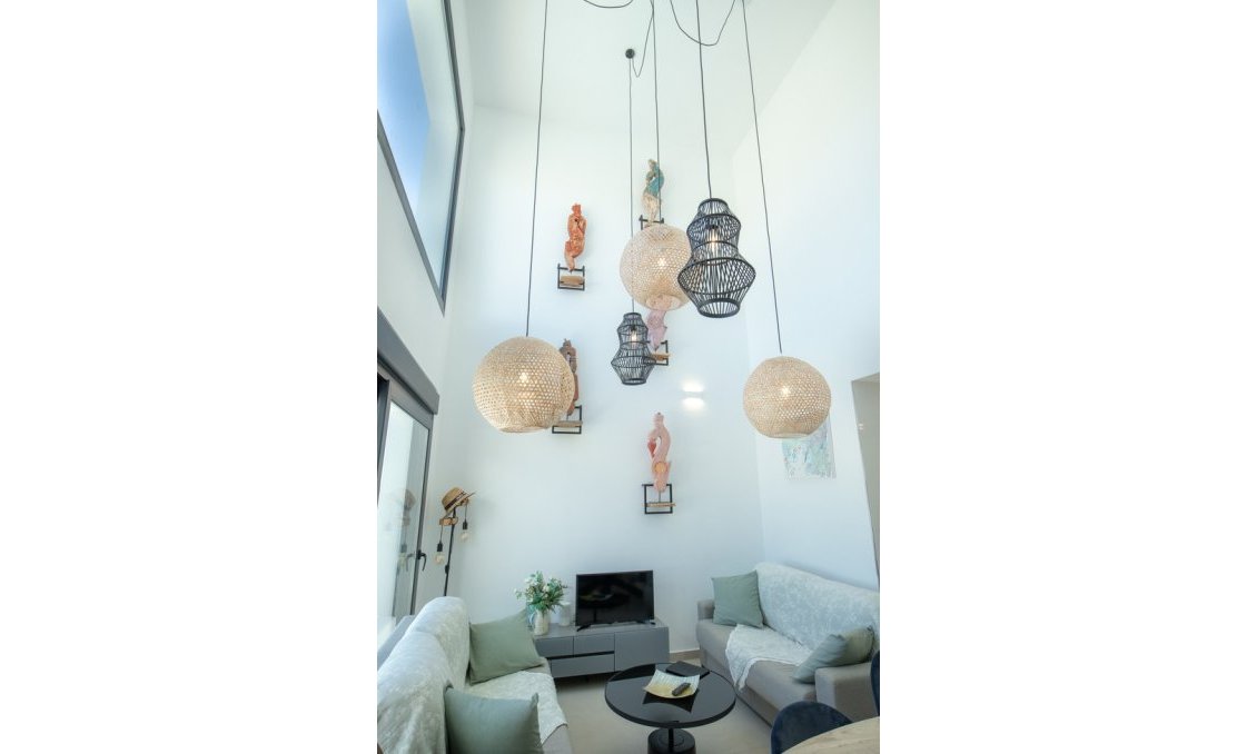 Használt Ingatlanok - Villa -
Daya Vieja