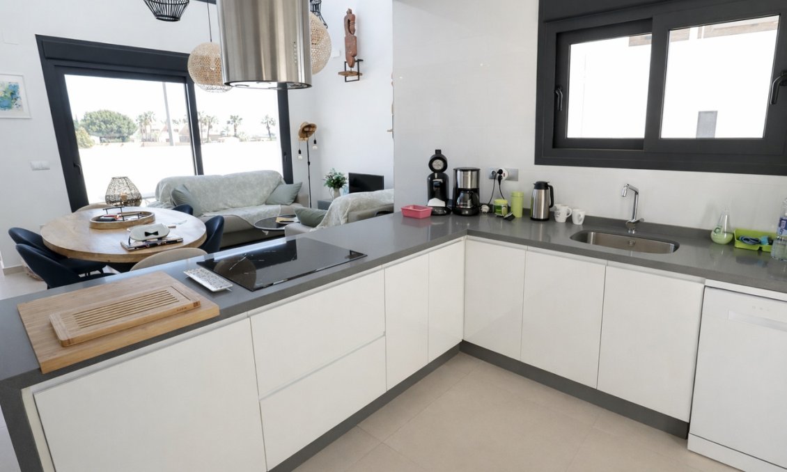 Használt Ingatlanok - Villa -
Daya Vieja