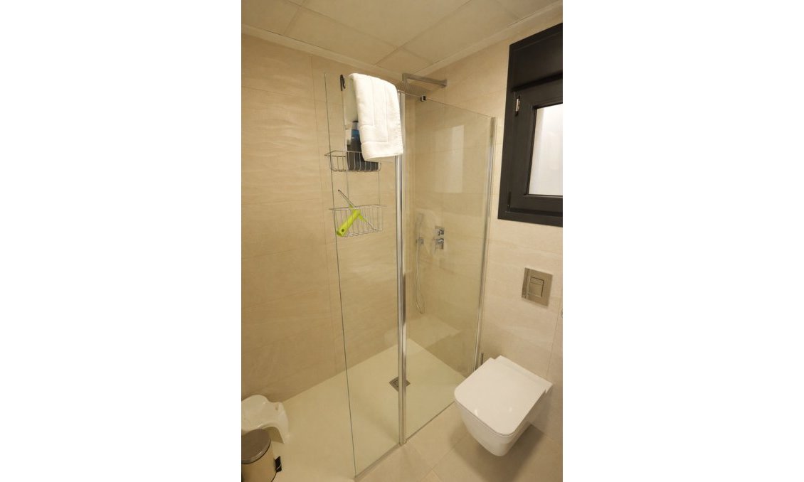 Használt Ingatlanok - Villa -
Daya Vieja