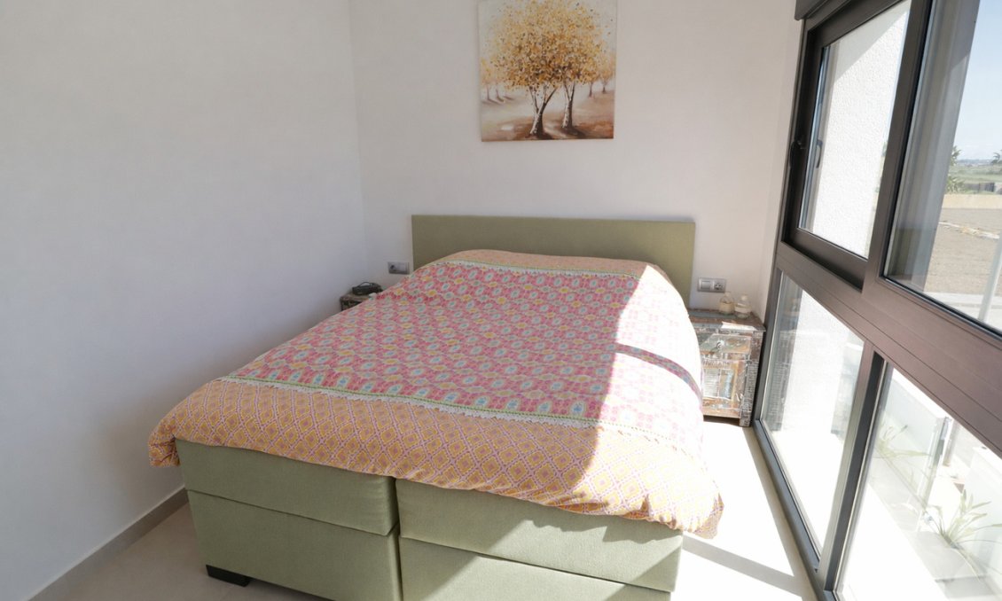 Használt Ingatlanok - Villa -
Daya Vieja