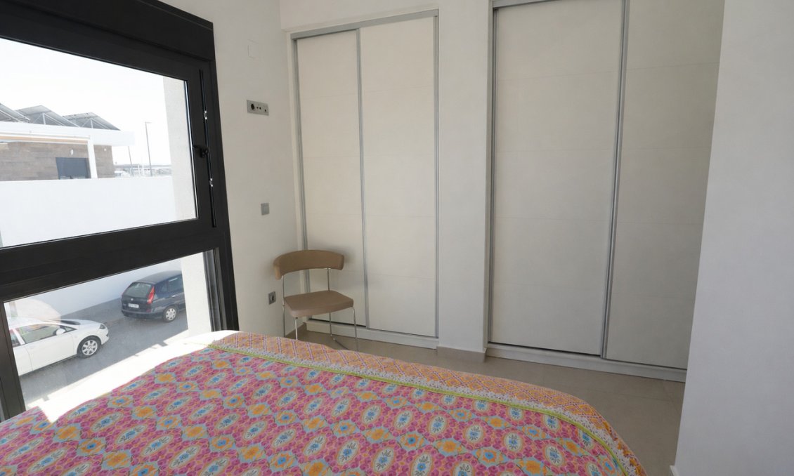 Használt Ingatlanok - Villa -
Daya Vieja