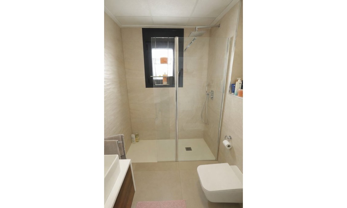 Használt Ingatlanok - Villa -
Daya Vieja