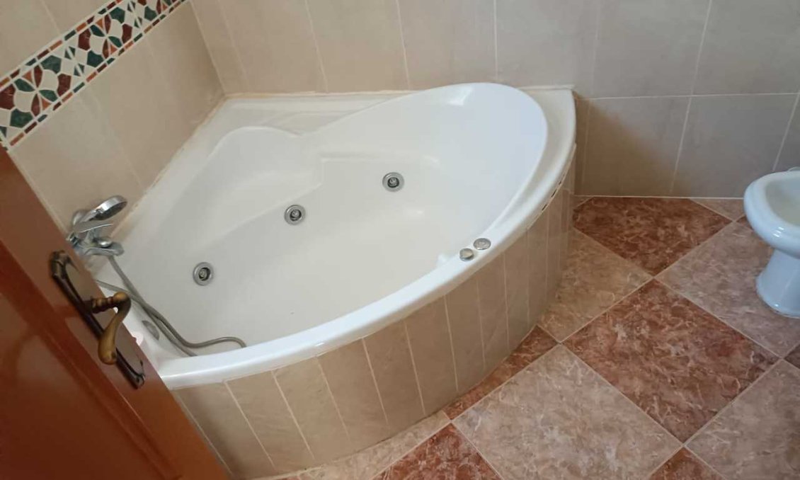 Segunda mano - Villa -
Los Altos - Costa Blanca