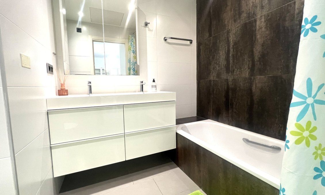 Revente - Appartement -
La Zenia - Costa Blanca