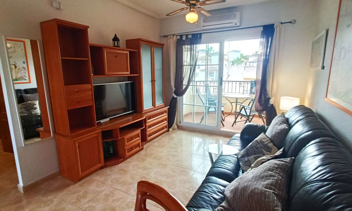 Revânzare - Apartament -
Villamartin - Costa Blanca