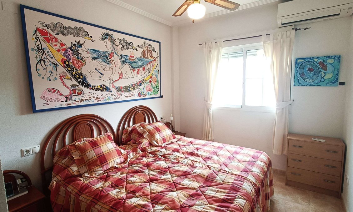 Revânzare - Apartament -
Villamartin - Costa Blanca