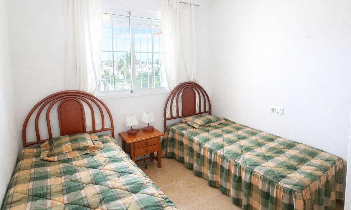 Revânzare - Apartament -
Villamartin - Costa Blanca