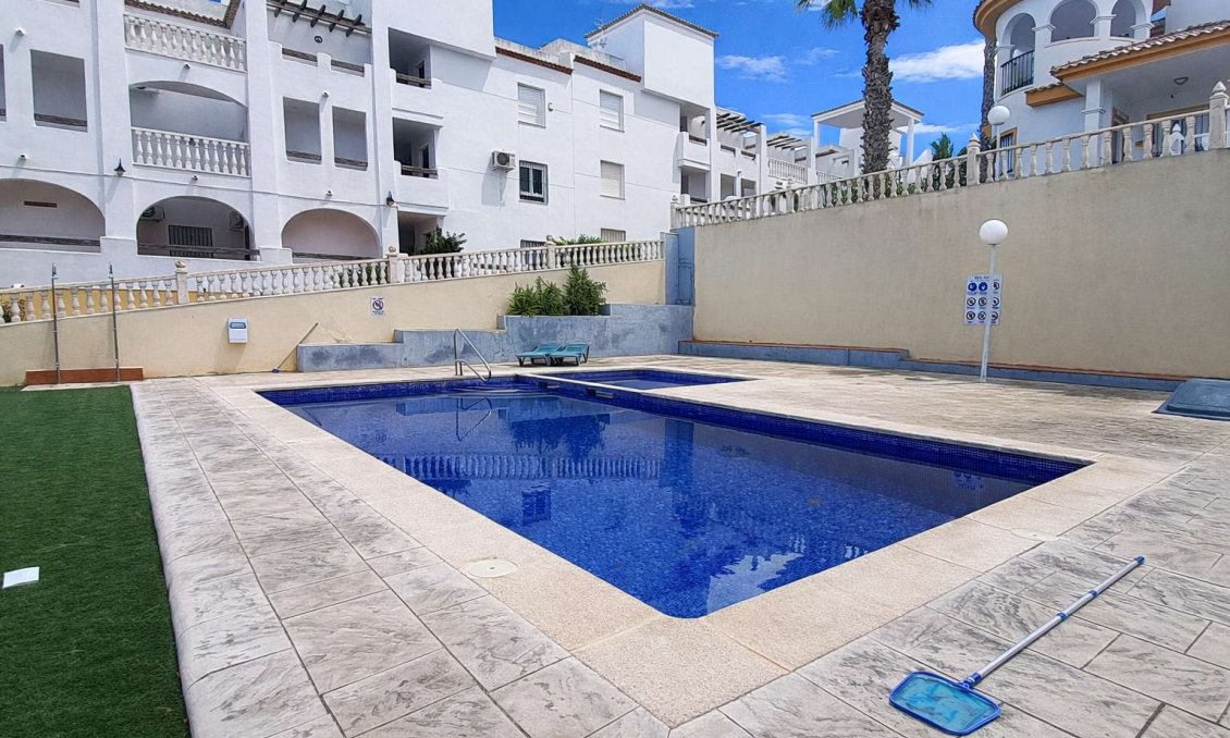 Revânzare - Apartament -
Villamartin - Costa Blanca