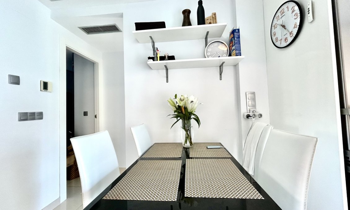 Resale - Apartment -
Punta Prima - Costa Blanca