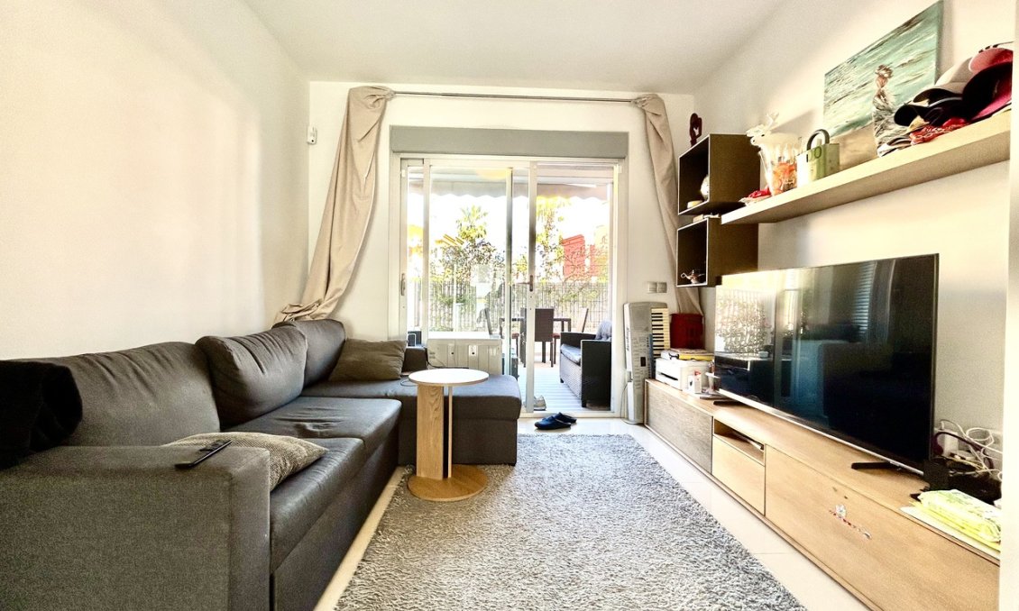 Resale - Apartment -
Punta Prima - Costa Blanca