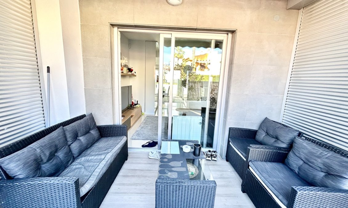 Resale - Apartment -
Punta Prima - Costa Blanca