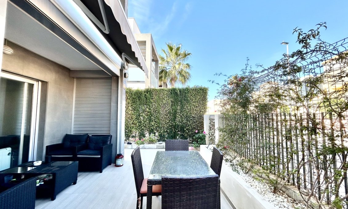 Resale - Apartment -
Punta Prima - Costa Blanca