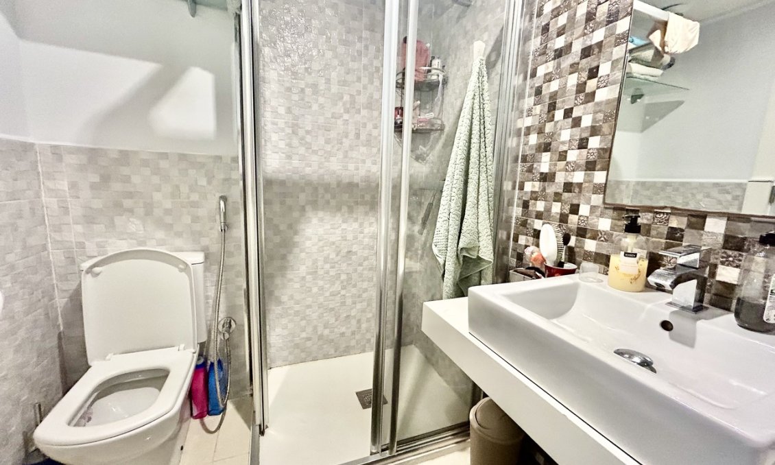 Resale - Apartment -
Punta Prima - Costa Blanca