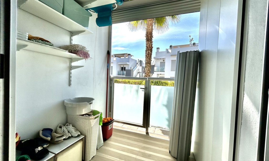 Resale - Apartment -
Punta Prima - Costa Blanca