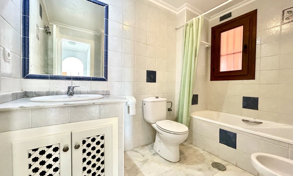 Resale - Apartment -
Villamartin - Costa Blanca