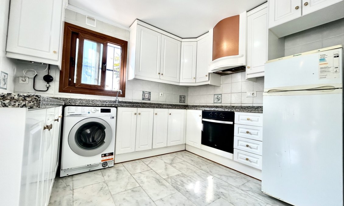 Resale - Apartment -
Villamartin - Costa Blanca