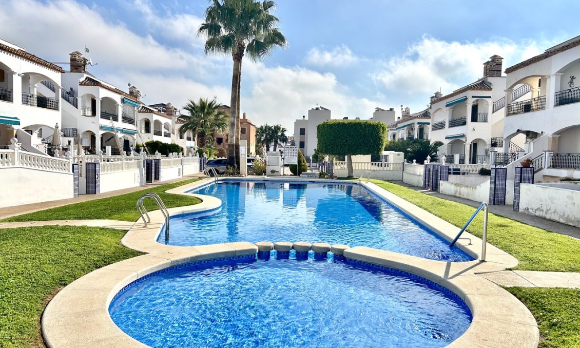 Resale - Apartment -
Villamartin - Costa Blanca