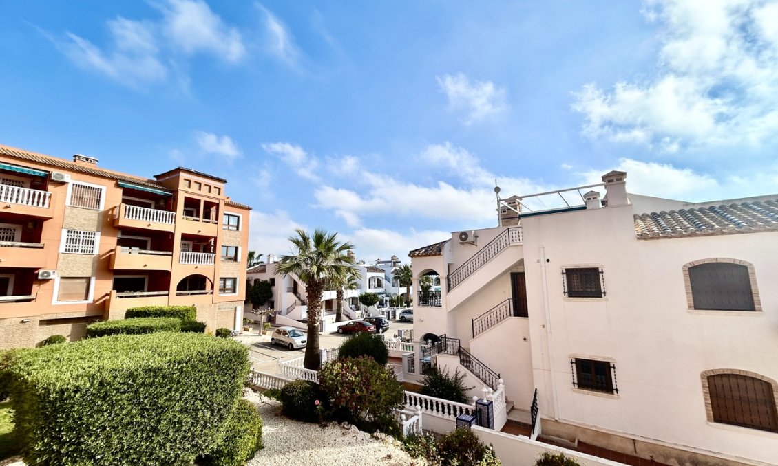 Resale - Apartment -
Villamartin - Costa Blanca