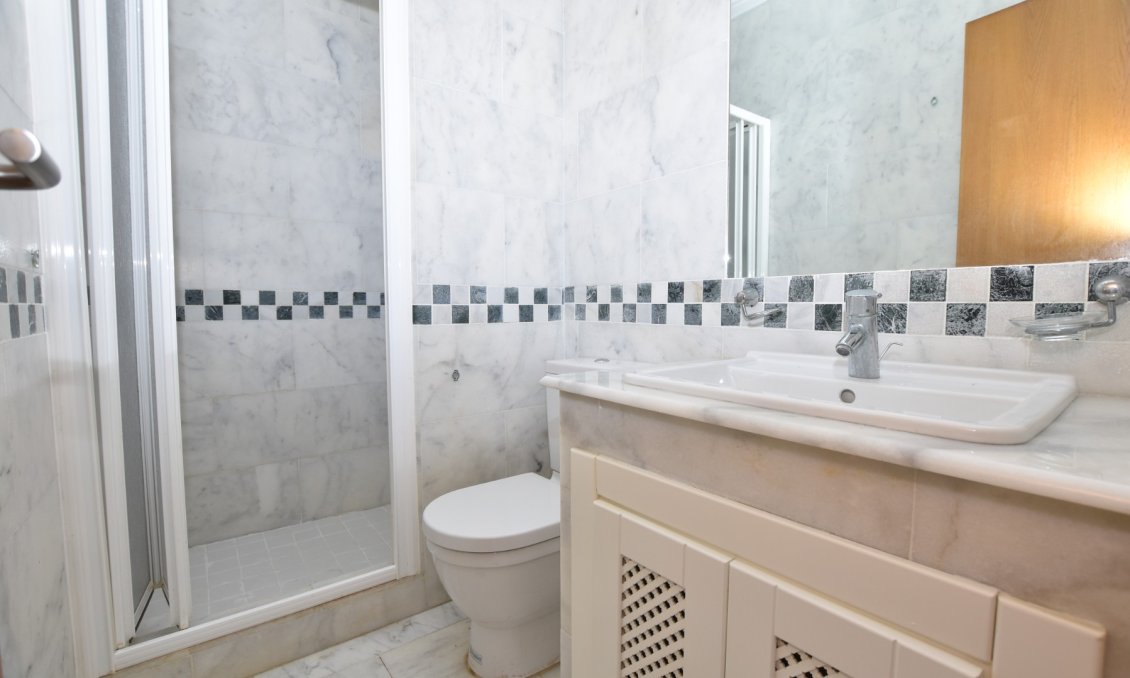 Használt Ingatlanok - Bungaló -
Algorfa - Inland